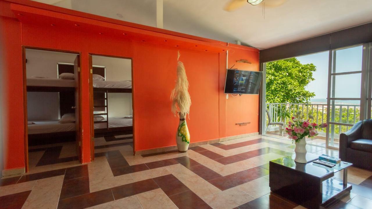 Hollywood Beach Suite Cartagena Bagian luar foto
